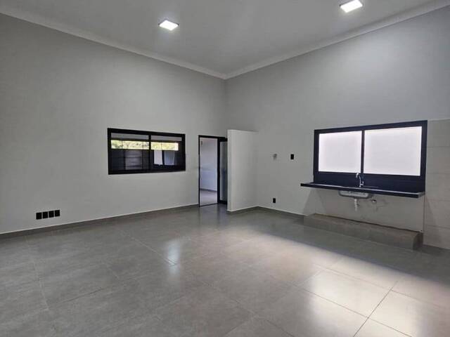 Casa para Venda em Agudos - 4