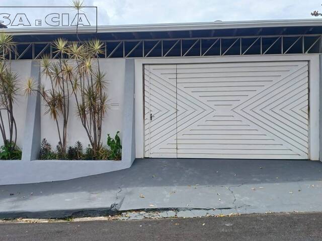 Venda em Parque Residencial Jardim Araruna - Bauru