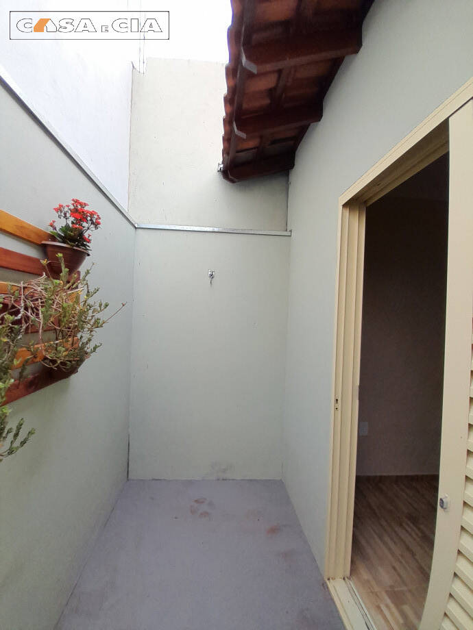 Casa à venda com 4 quartos, 90m² - Foto 10