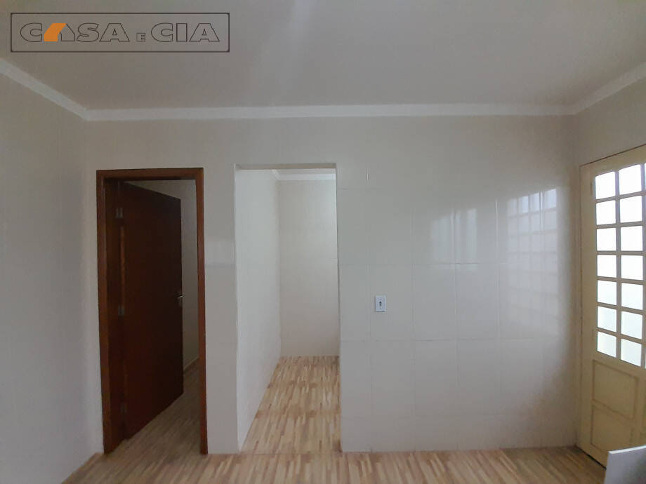 Casa à venda com 4 quartos, 90m² - Foto 8