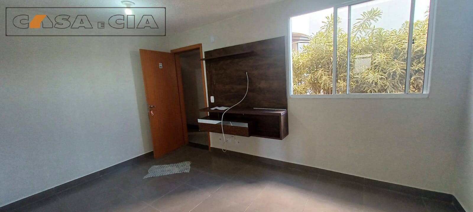 Apartamento à venda com 2 quartos, 45m² - Foto 2