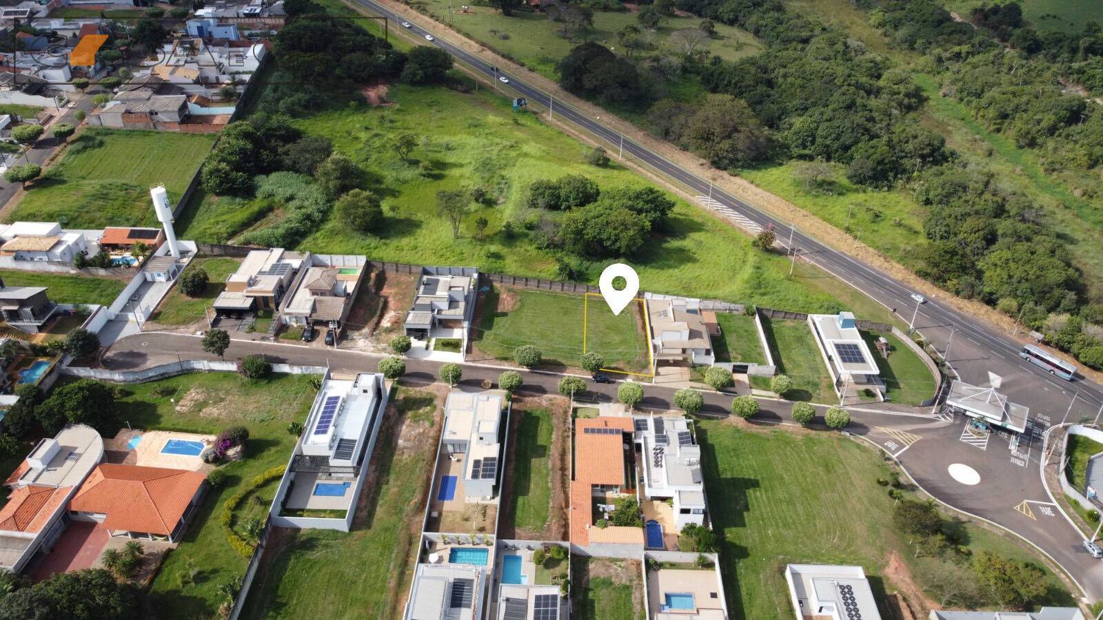 Terreno, 402 m² - Foto 1