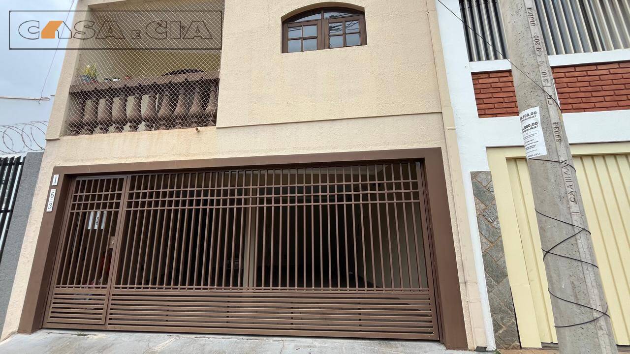 Casa, 3 quartos, 168 m² - Foto 1
