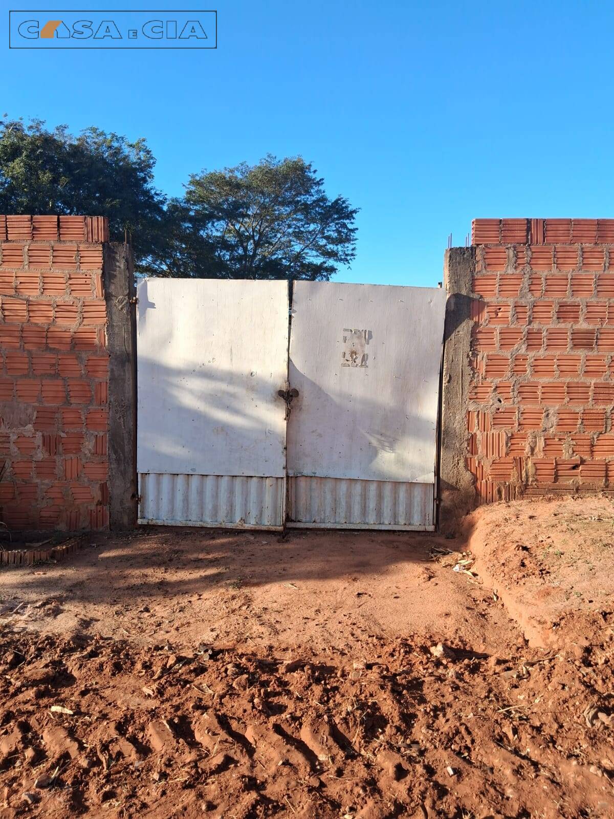 Terreno, 180 m² - Foto 1